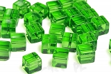 Koraliki szklane kostki zielone 1cm 5szt -KS498