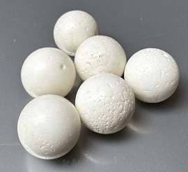 Koral naturalny biały kule 1,8cm - 1szt. -K414