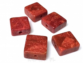 Koral naturalny kwadrat 1,0cm - 1szt. -K52