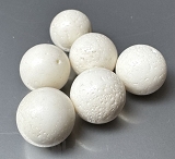 Koral naturalny biały kule 1,6cm - 1szt. -K415