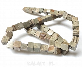 Jaspis obrazkowy kostki 0,6cm sznur 41cm- ONE009