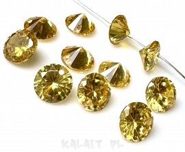 Zirconia AAA+ piramidka golden 0,8cm - SRY54