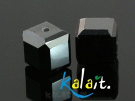 Kostka - 0,6x0,6cm - black - SRY19