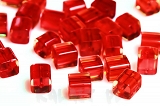 Koraliki szklane kostki czerwone 0,6cm 15szt -KS171